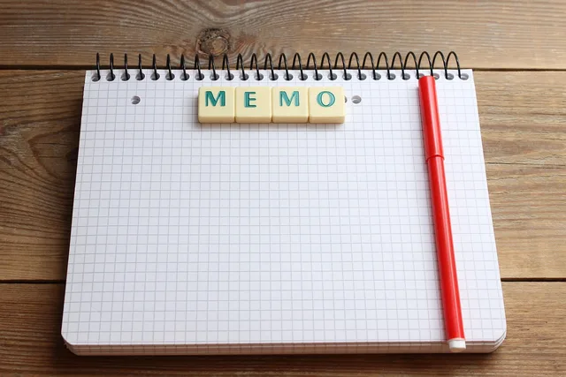 wooden wall, writing pad, memo, text blocks, plastic, notes, recall, important, nail, hang, write, paper, notepad, news, correspondence, note, communication, regards, empty, a notice, pen, red, memo, memo, memo, memo, memo, recall, important, important. Writing community notices in clear language